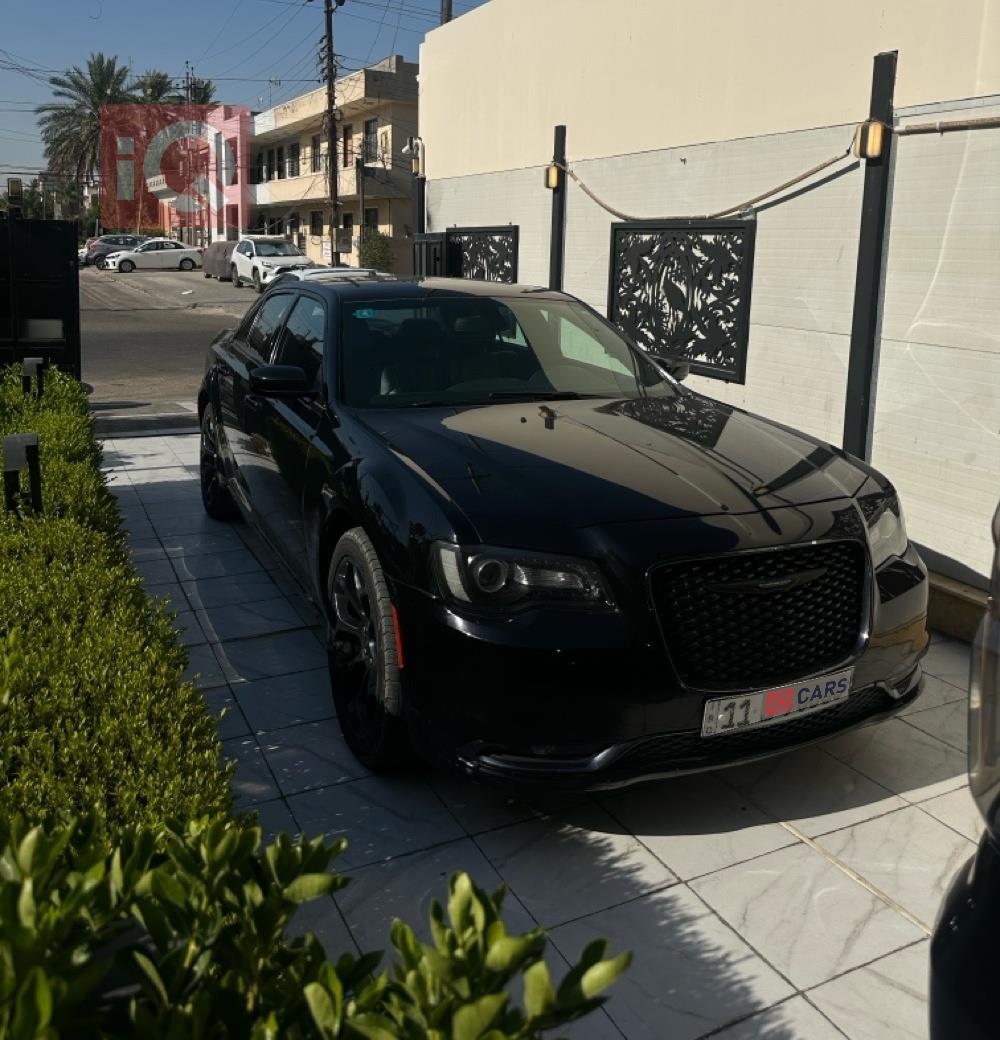 كرايسلر 300